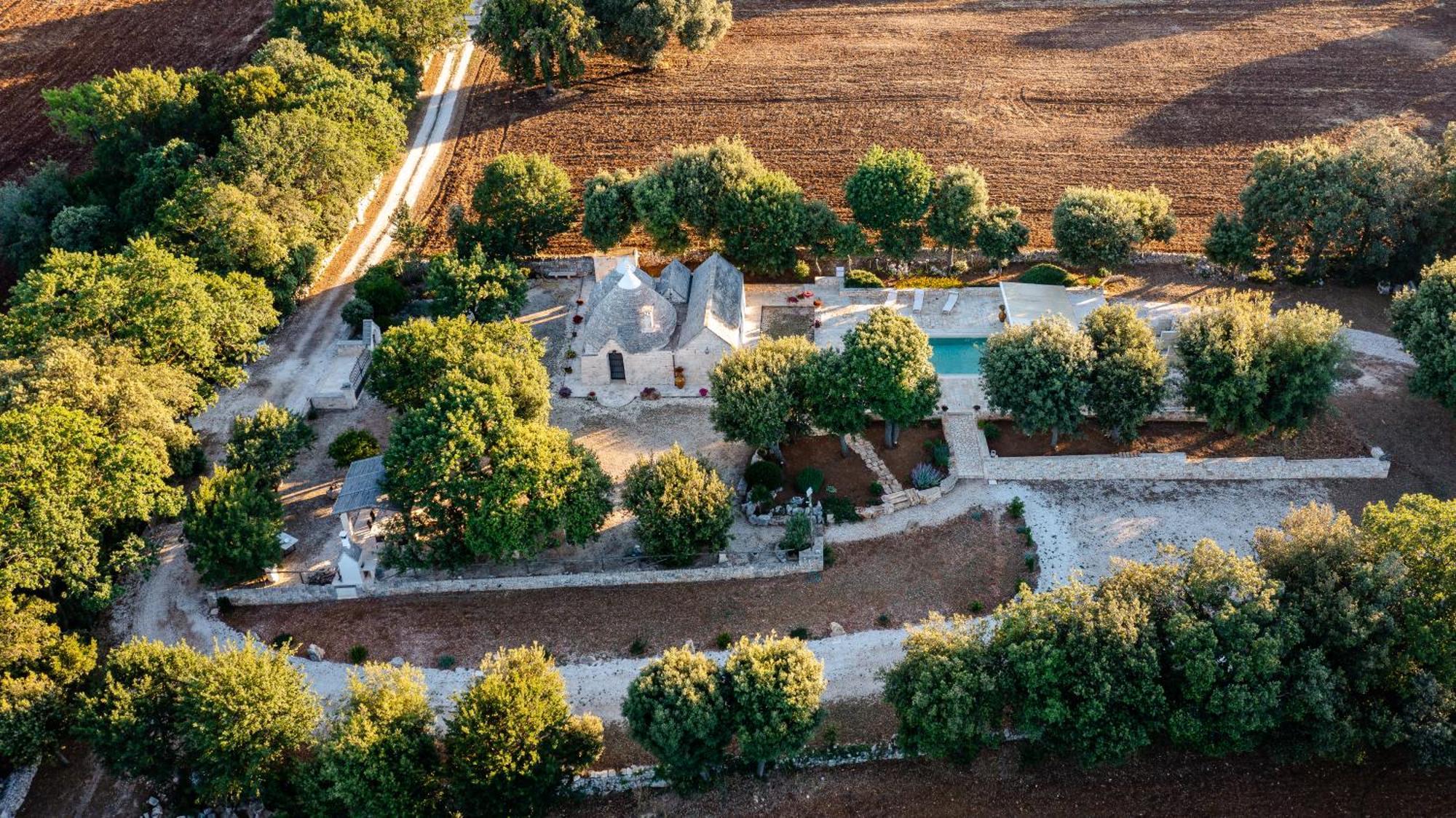 Trullo Mont Bell Con Giardino E Piscina Privata Holiday home *